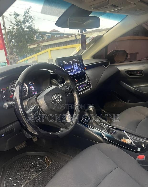 Toyota Corolla 2022 White