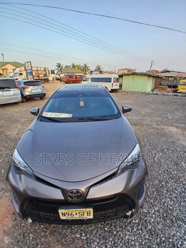 Toyota Corolla 2018 Gray