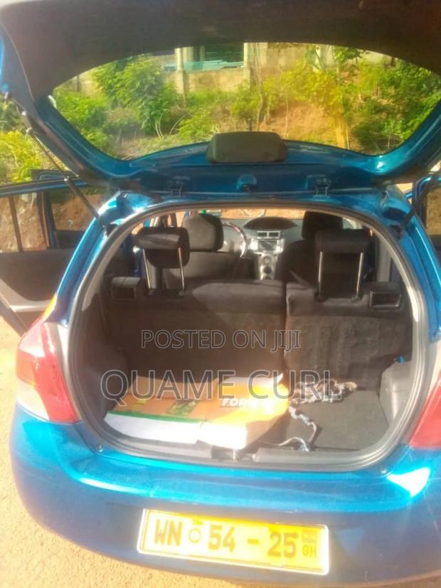 Toyota Vitz 1.3 FWD 3dr 2010 Blue