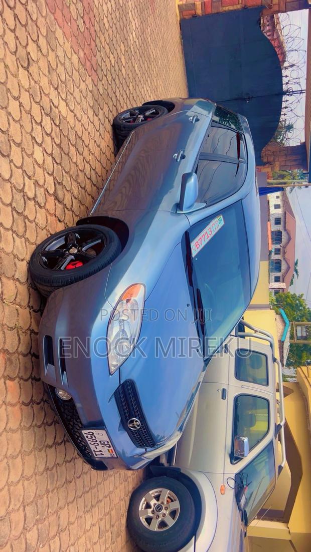 Toyota Matrix XR Hatchback FWD (1.8L 4cyl 4A) 2005 Gray