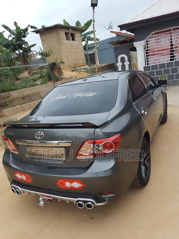 Toyota Corolla S 5-Speed 2013 Gray