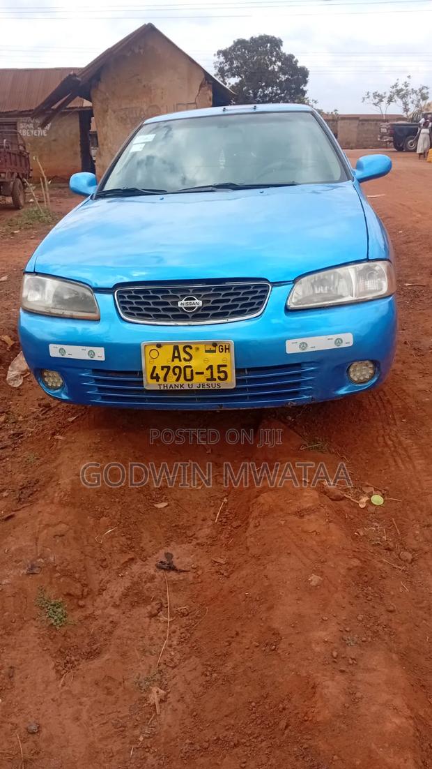 Nissan Sentra SE-R 2011 Blue