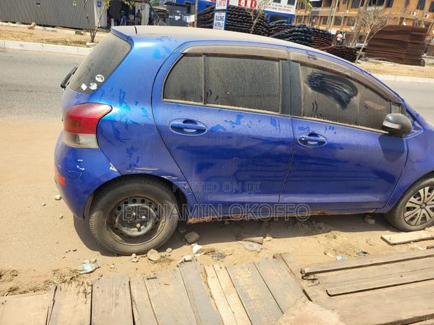 Toyota Vitz 1.3 FWD 3dr 2008 Blue