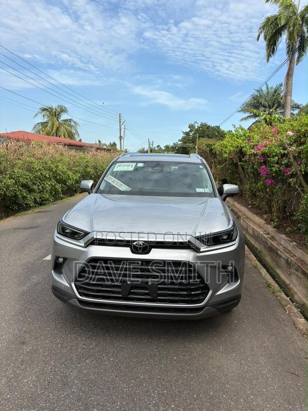 Toyota Highlander Limited AWD 2024 Silver