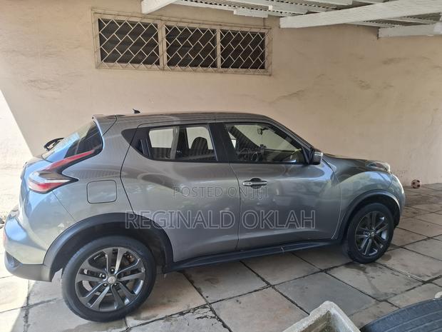 Nissan Juke S 4dr Hatchback (1.6L 4cyl Turbo CVT) 2015 Gray
