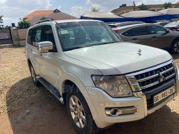 Mitsubishi Pajero V90 3.0 V6 GLS/GLX 2016 White