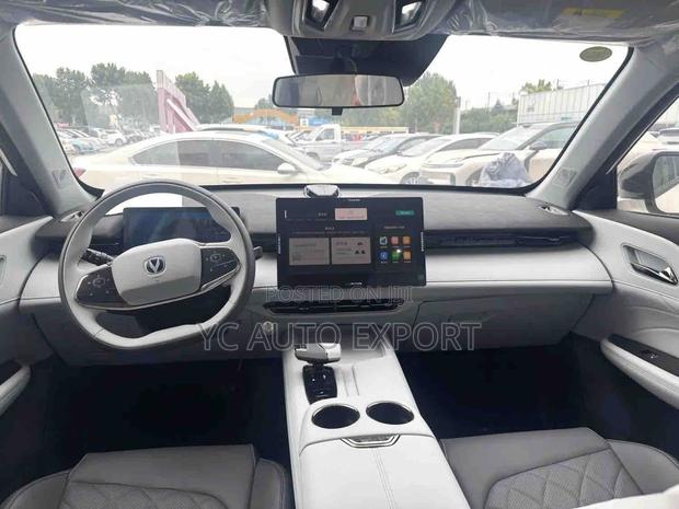 New Changan UNI-Z iDD Premium 2025 White