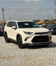 Toyota Grand Highlander Platinum AWD 2024 White for sale