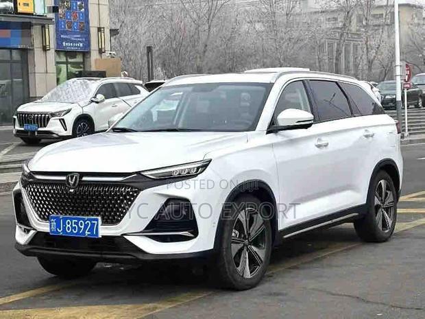 Changan X7 Plus 1.5 Turbo DCT FWD 2024 White