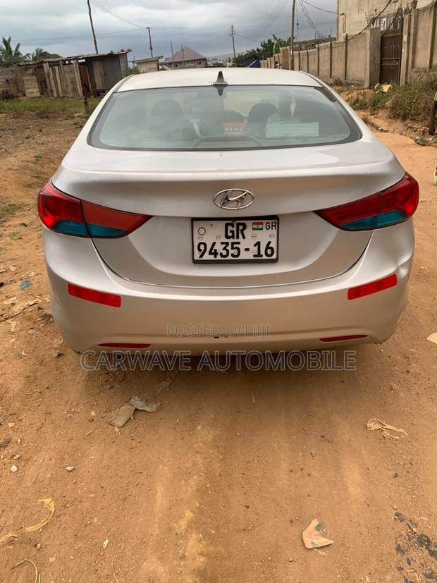 Hyundai Elantra Limited Sedan FWD (1.8L 4cyl 6A) 2013 Silver