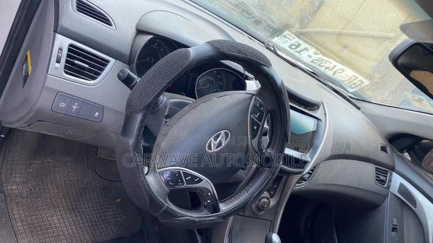 Hyundai Elantra Limited Sedan FWD (1.8L 4cyl 6A) 2013 Silver