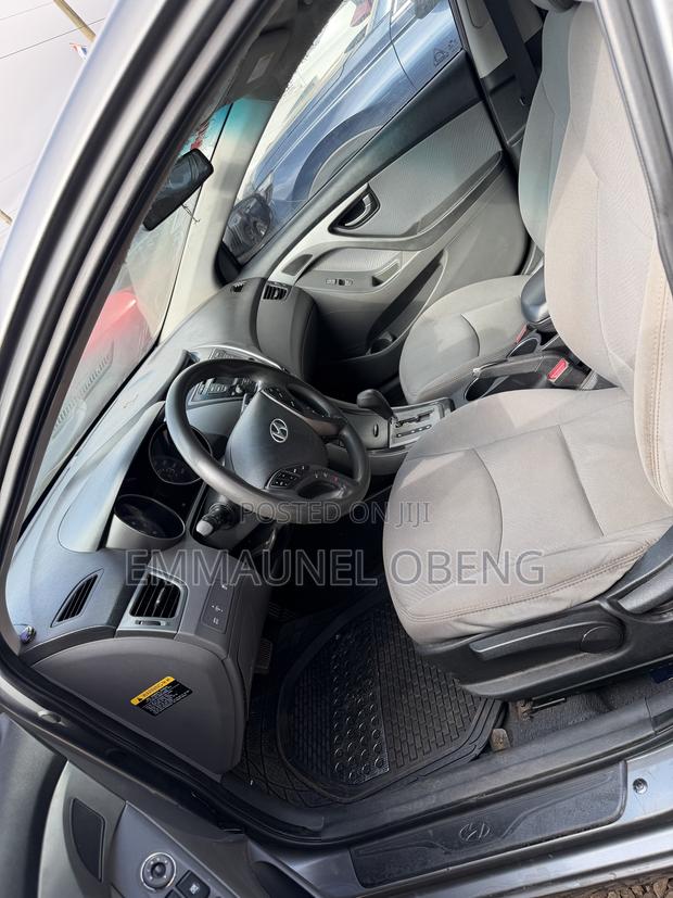 Hyundai Elantra 2013 Gray
