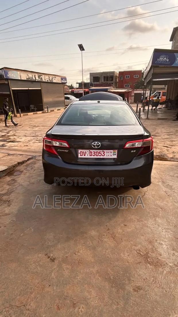 Toyota Camry L 4dr Sedan (2.5L 4cyl 6A) 2014 Gray