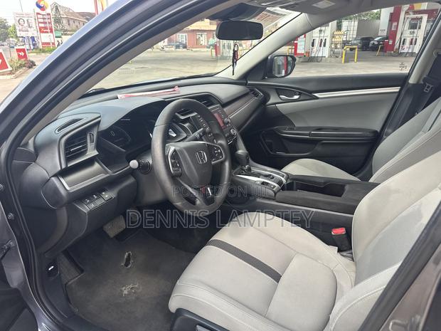 Honda Civic 2019 Silver