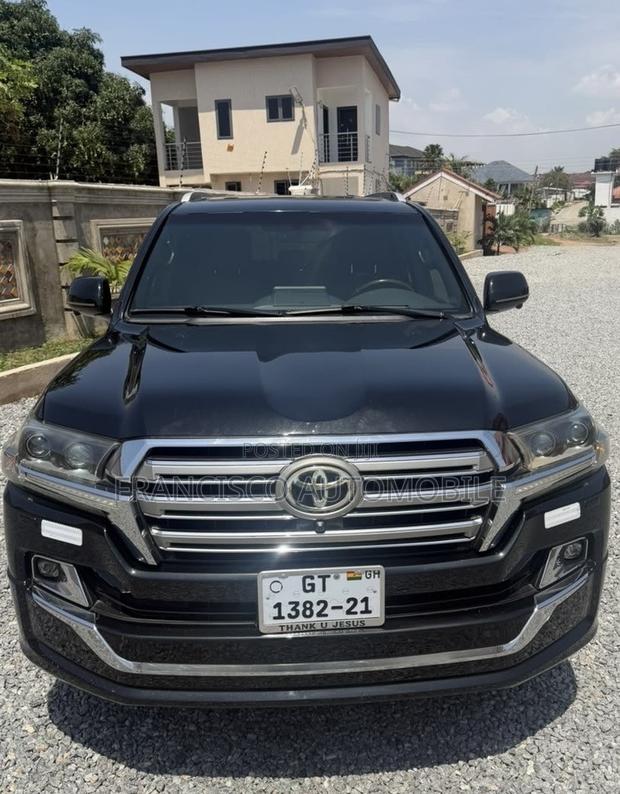 Toyota Land Cruiser 5.7 V8 VX-S 2020 Black