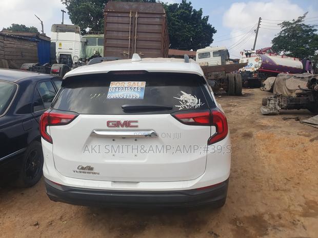 GMC Terrain SLE FWD 2019 White