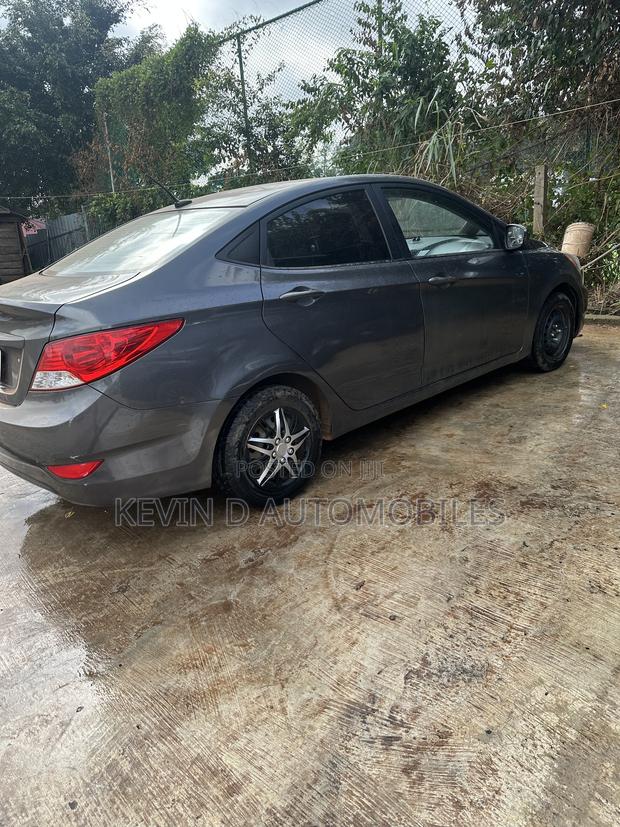 Hyundai Accent GLS 4dr Sedan (1.6L 4cyl 6M) 2014 Gray