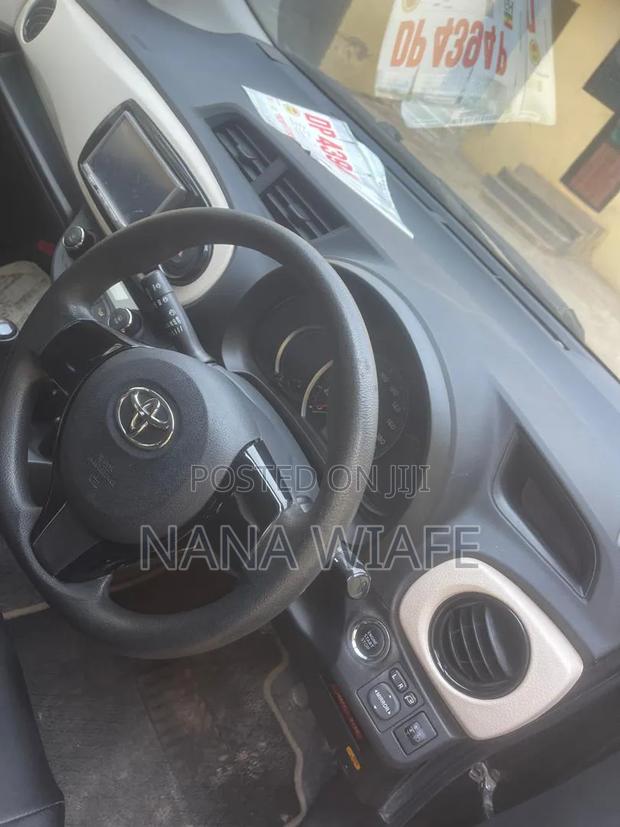 Toyota Vitz 1.3 AWD 3dr 2013 Black