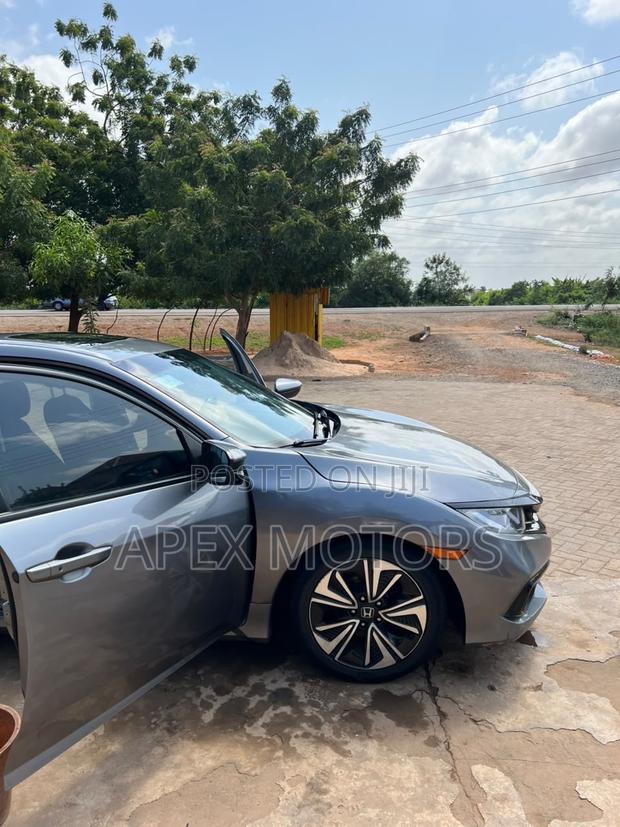 Honda Civic EX Sedan 2018 Gray