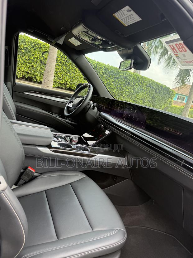 Cadillac Escalade 4WD 4dr Luxury 2025 Black