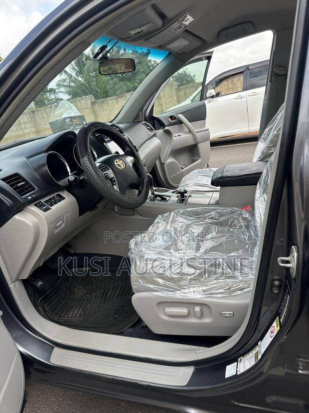 Toyota Highlander Limited 3.5l 4WD 2013 Matt Black
