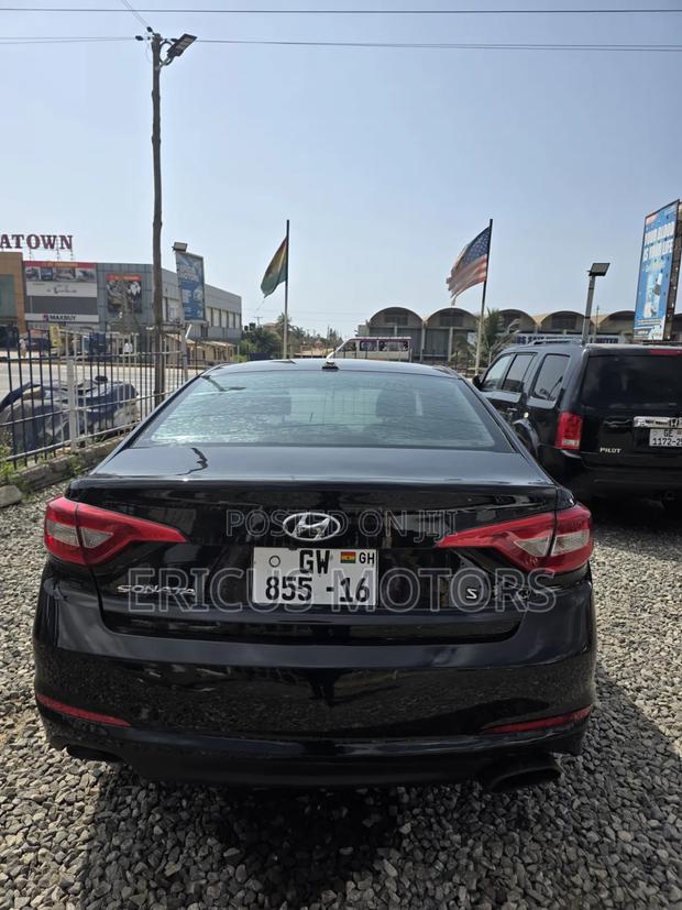 Hyundai Sonata Sport 2.0T Sedan FWD (2.0L 4cyl 6A) 2017 Black