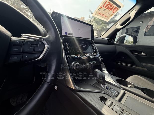 Lexus LX 700h 2025 Beige