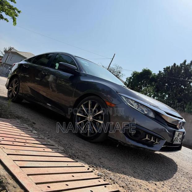 Honda Civic EX-L Sedan 2019 Gray