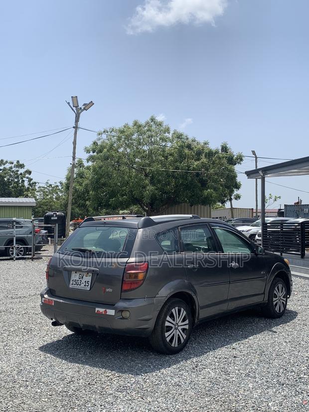 Pontiac Vibe 2010 Gray