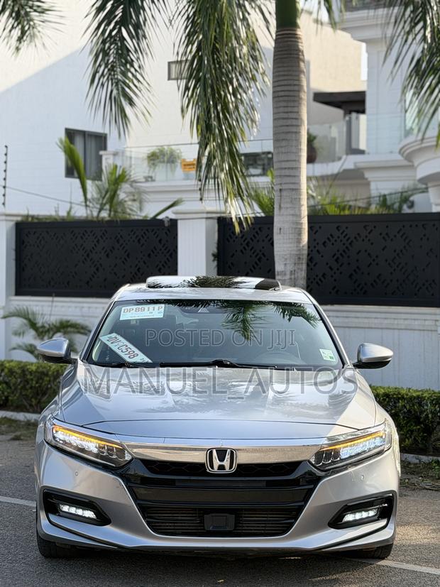Honda Accord Touring 2.0T 2018 Silver