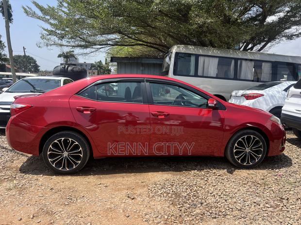 Toyota Corolla S Plus 4dr Sedan (1.8L 4cyl CVT) 2016 Red