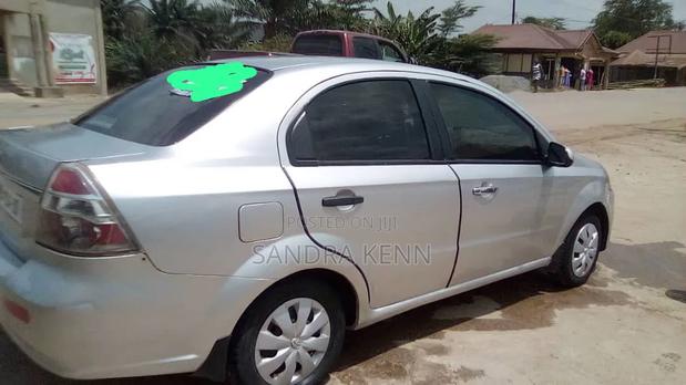 Chevrolet Aveo 1.2 Sedan T250 2011 Silver
