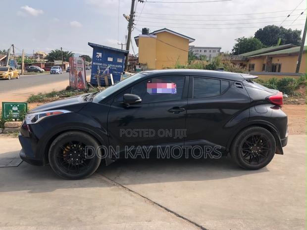 Toyota C-HR XLE Prermium FWD (2.0L 4cyl 2AM) 2018 Black