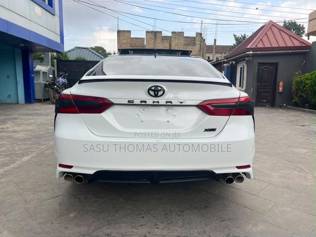 Toyota Camry 2020 White