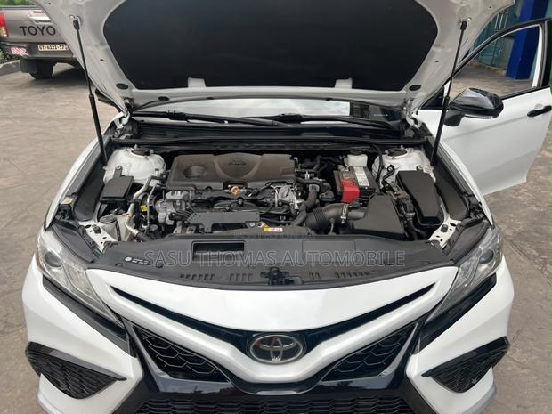 Toyota Camry 2020 White