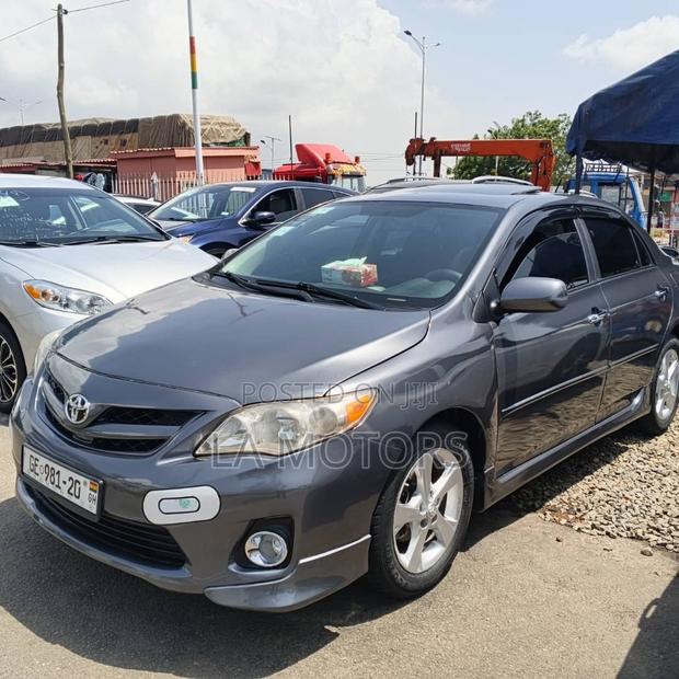 Toyota Corolla 2013 Gray