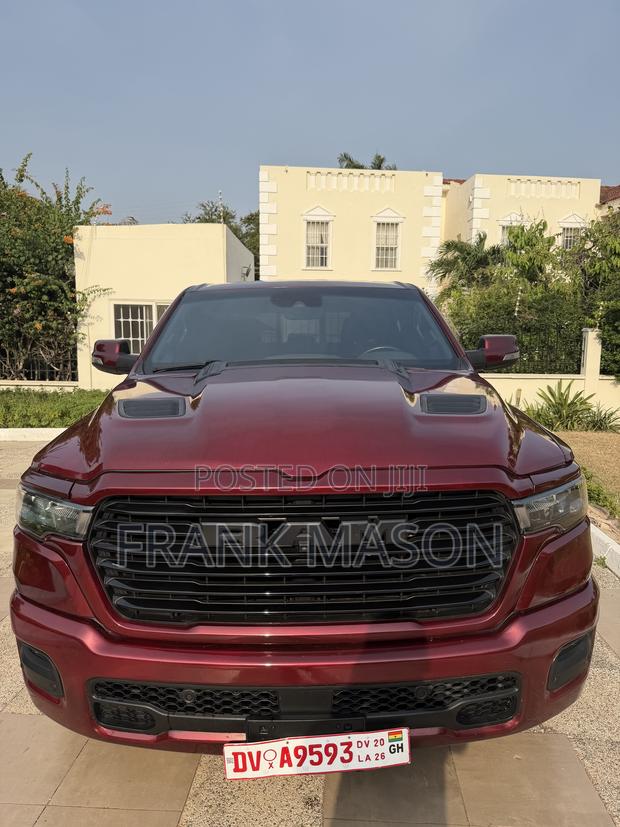 RAM 1500 Limited Crew Cab 4WD 5.6 ft SB 2023 Burgundy
