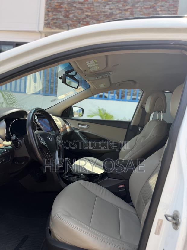 Hyundai Santa Fe 2015 White