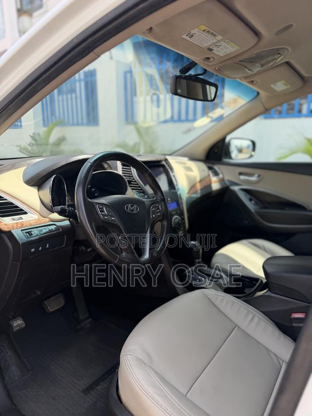 Hyundai Santa Fe 2015 White