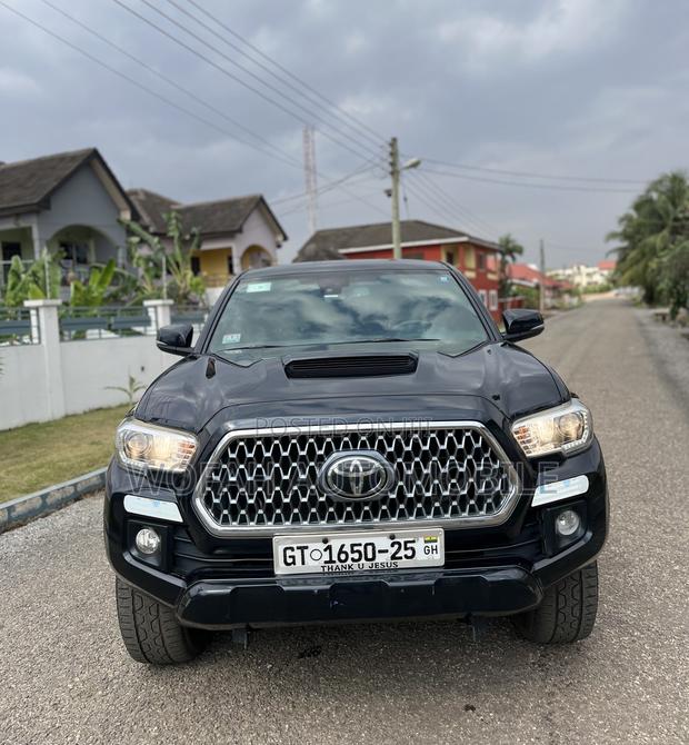 Toyota Tacoma 2019 Black
