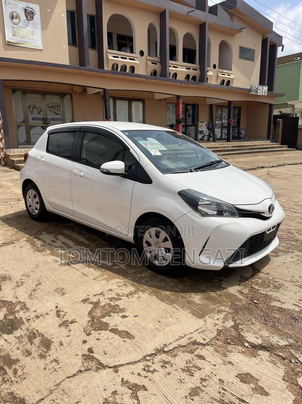 Toyota Vitz 1.3 FWD 5dr 2015 White