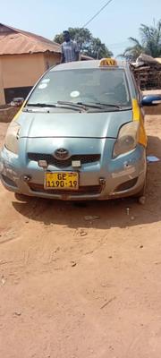 Toyota Vitz 2009 Silver for sale