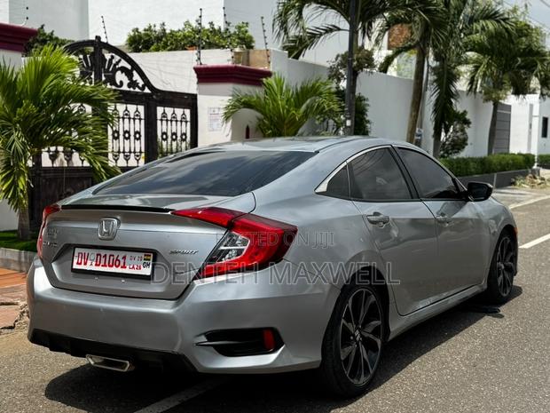 Honda Civic Sport 2021 Gray