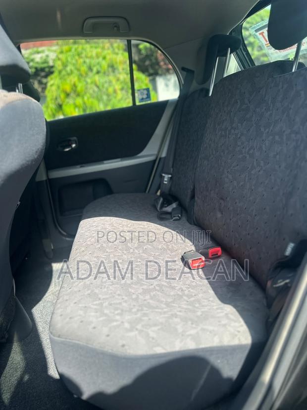 Toyota Vitz 2010 Black