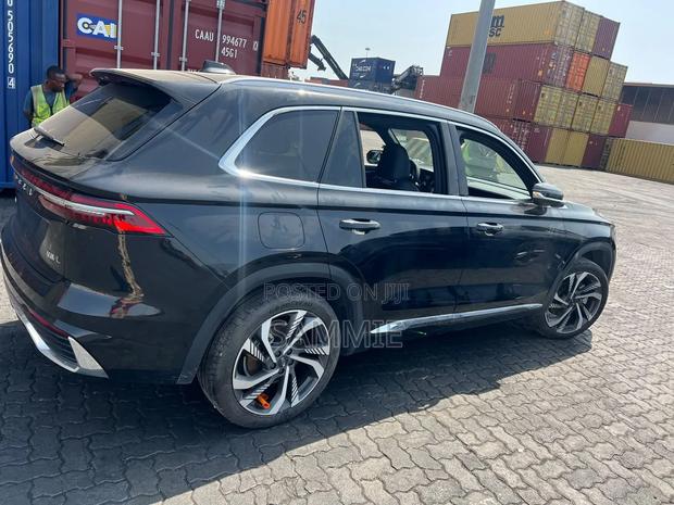Geely Monjaro Exclusive 2024 Matt Black