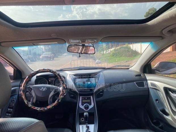 Hyundai Elantra 2013 White
