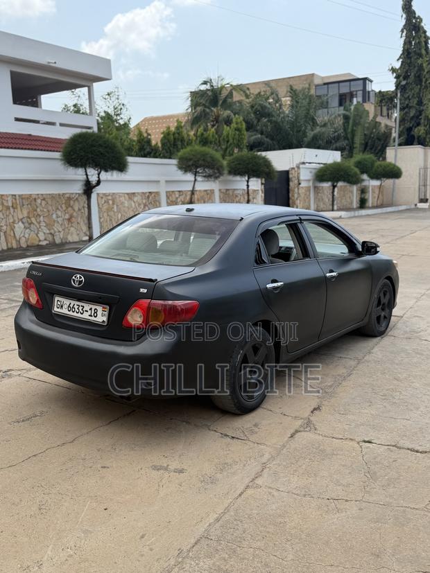 Toyota Corolla LE 4dr Sedan (1.8L 4cyl 4A) 2010 Black