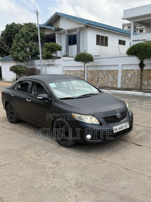 Toyota Corolla LE 4dr Sedan (1.8L 4cyl 4A) 2010 Black