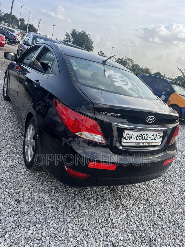 Hyundai Accent 2018 Black