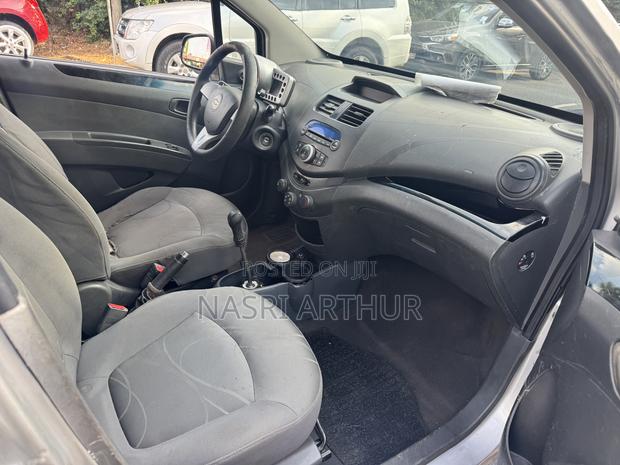 Chevrolet Spark 2LT 4dr Hatchback (1.2L 4cyl 5M) 2014 Silver